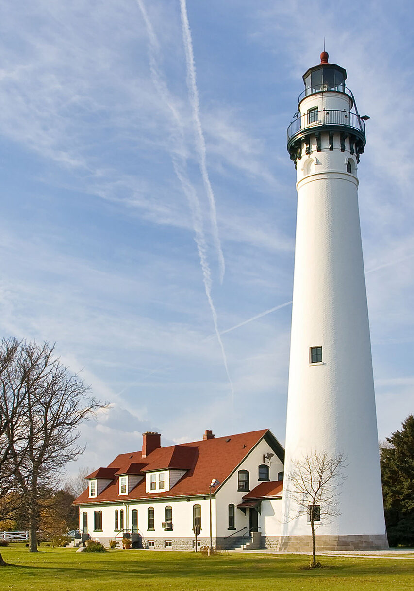 Wind_Point_Lighthouse_071104_edit2 Author JeremyA, edited by Fir0002